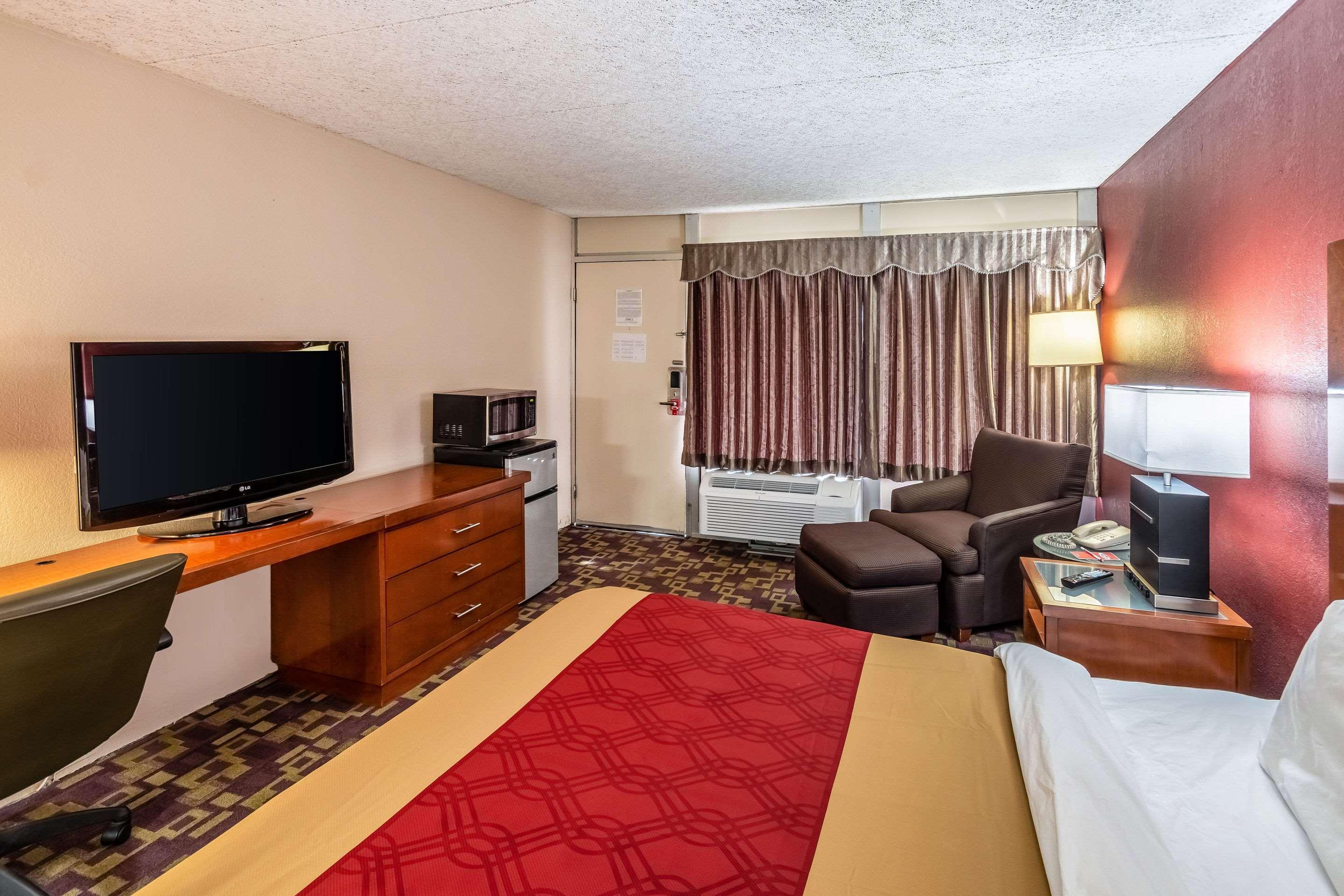 Econo Lodge Zanesville Eksteriør billede