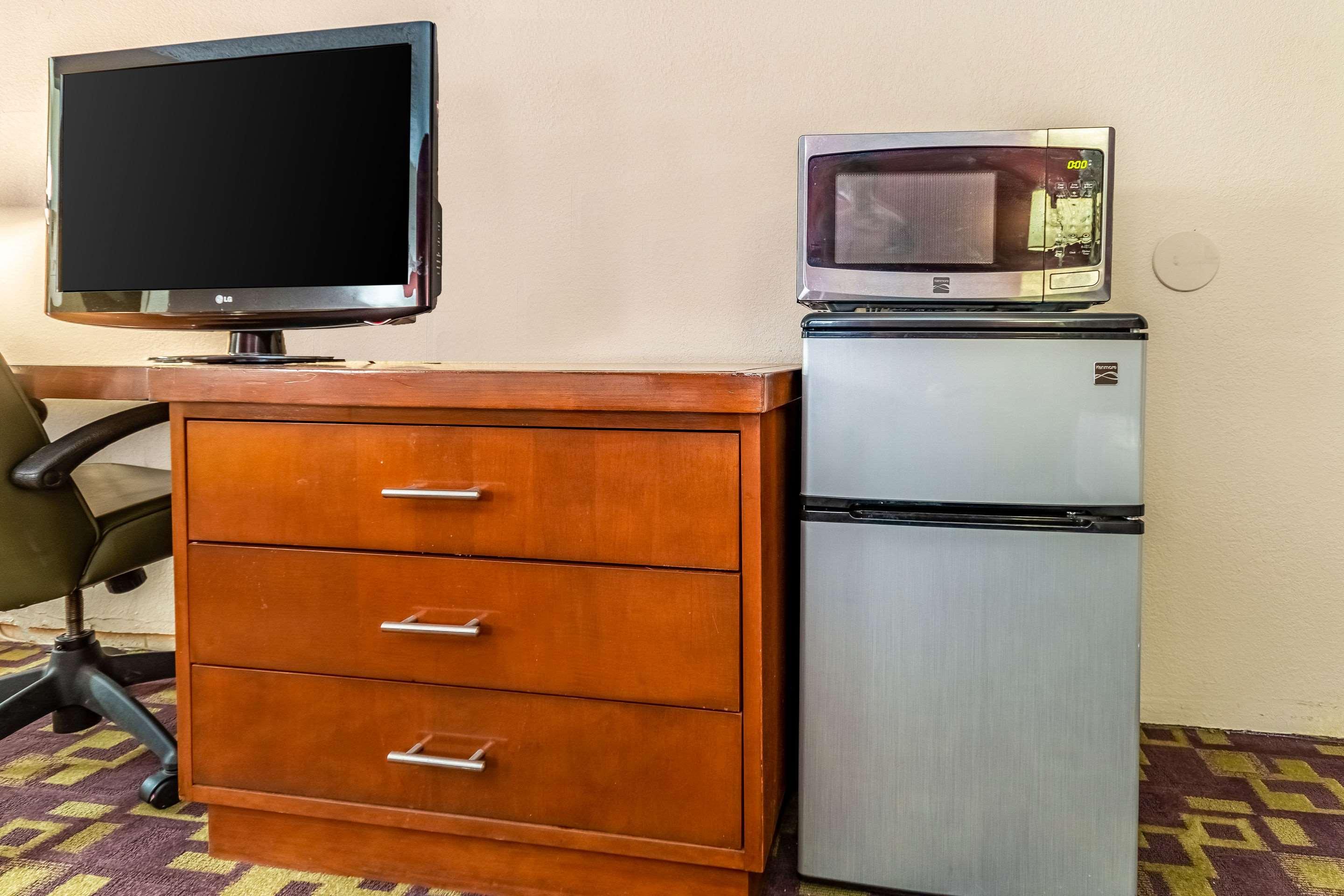 Econo Lodge Zanesville Eksteriør billede
