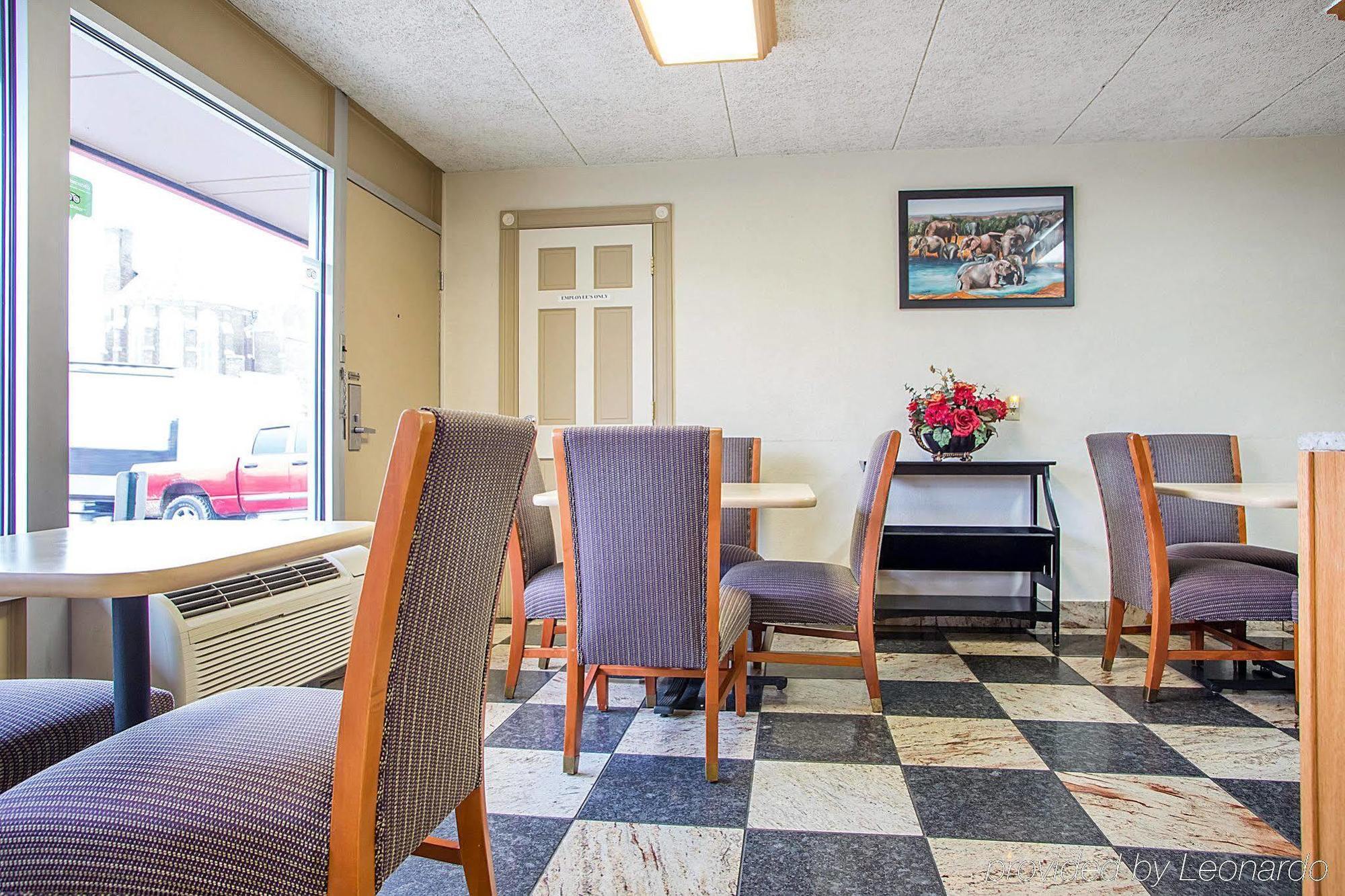 Econo Lodge Zanesville Eksteriør billede